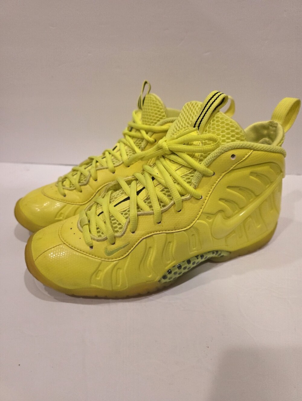 Nike Air Foamposite Pro Volt Green Neon Kids GS Size 6.5Y 644792-700